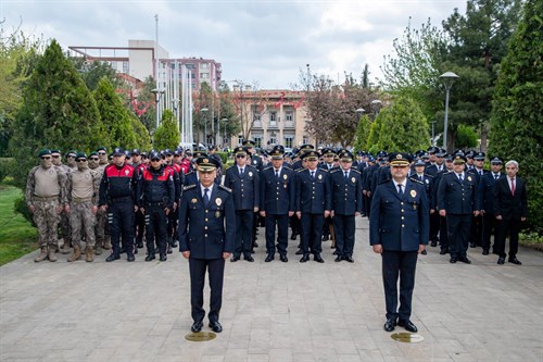 İl Emniyet Müdürümüz Sayın Fatih KAYA, Polis Haftası Kapsamında Anıt Park’ta Törene Katıldı